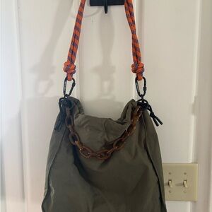 NEW Rotunda Sant Hobo